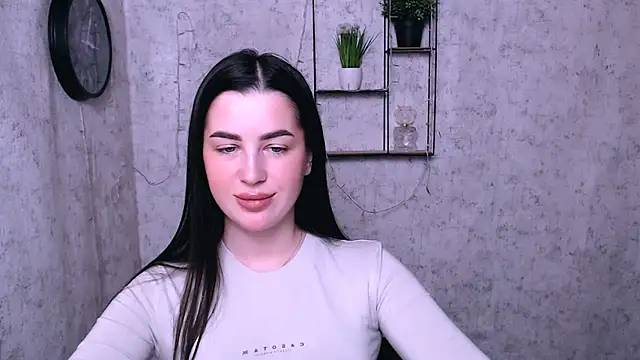 DivaKaily  online show from 5, 2, 2025