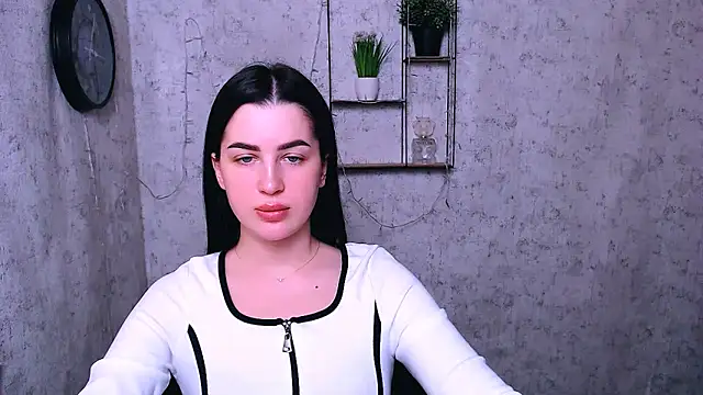 DivaKaily  online show from 6, 2, 2025