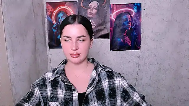 DivaKaily  online show from 1, 11, 2025