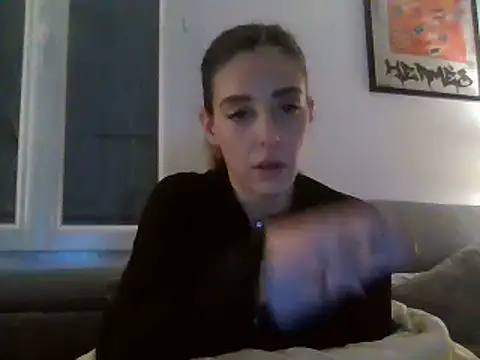 Snapshot of MissBella131 chatting on 10, 12, 2024 MissBella131 online show from 10, 12, 2024