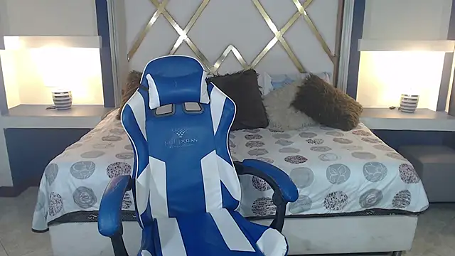 Perla prg online show from 1, 3, 2025