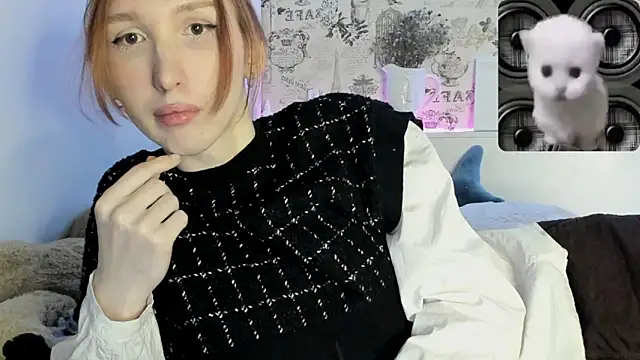 Snapshot of LisaIcon chatting on 10, 3, 2025 LisaIcon online show from 10, 3, 2025