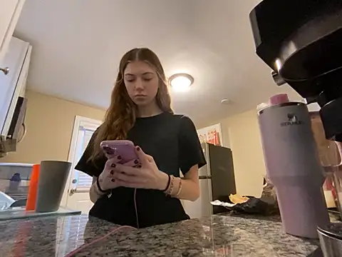 Snapshot of emilycoco chatting on 26, 1, 2025 emilycoco online show from 26, 1, 2025