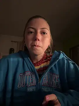 Snapshot of emilycoco chatting on 28, 3, 2026 emilycoco online show from 28, 3, 2026