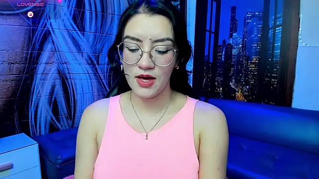 Violetaa diazz online show from 9, 1, 2025