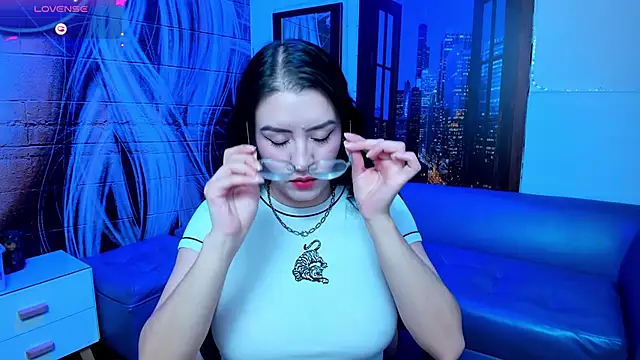 Violetaa diazz online show from 25, 2, 2025