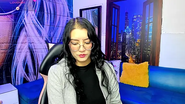 Violetaa diazz online show from 12, 3, 2025