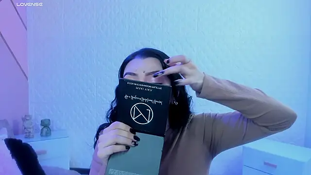 Violetaa diazz online show from 14, 2, 2026