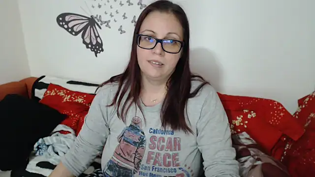 Snapshot of LadyHellene chatting on 5, 2, 2025 LadyHellene online show from 5, 2, 2025