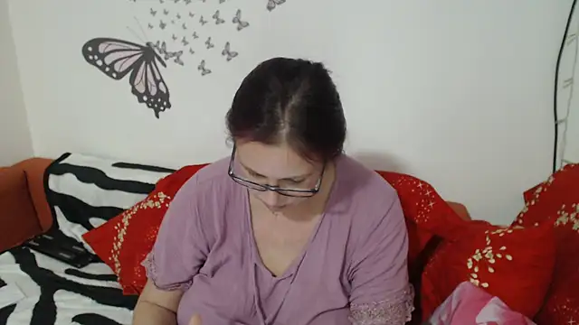 Snapshot of LadyHellene chatting on 19, 2, 2025 LadyHellene online show from 19, 2, 2025