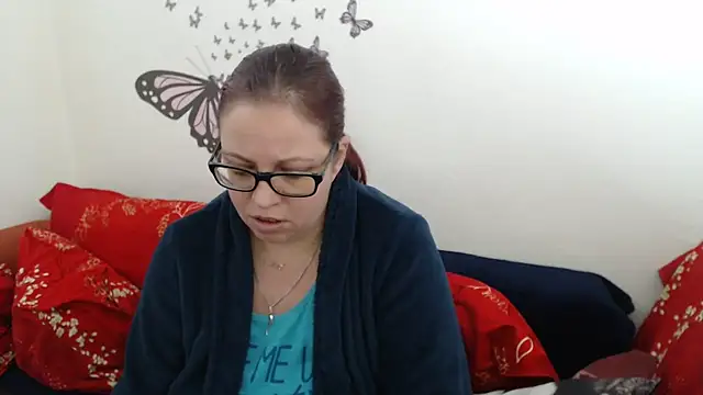 Snapshot of LadyHellene chatting on 4, 3, 2025 LadyHellene online show from 4, 3, 2025