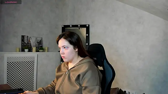 Snapshot of Aliisson_Edwards chatting on 7, 2, 2025 Aliisson Edwards online show from 7, 2, 2025