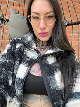 MeganWitch online show from 26, 4, 2026