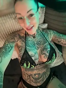 MeganWitch online show from 13, 6, 2026
