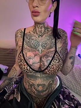 MeganWitch online show from 13, 6, 2026