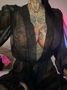 MeganWitch online show from 17, 6, 2026
