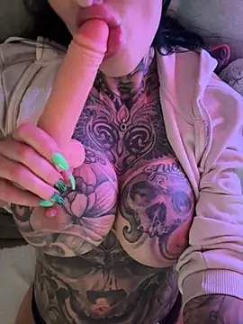 MeganWitch online show from 17, 6, 2026