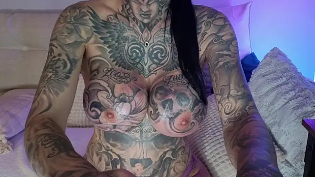 MeganWitch online show from 24, 7, 2026