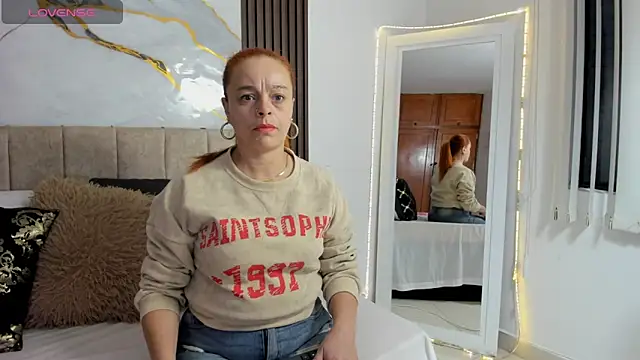 cristalwalker   online show from 19, 6, 2026