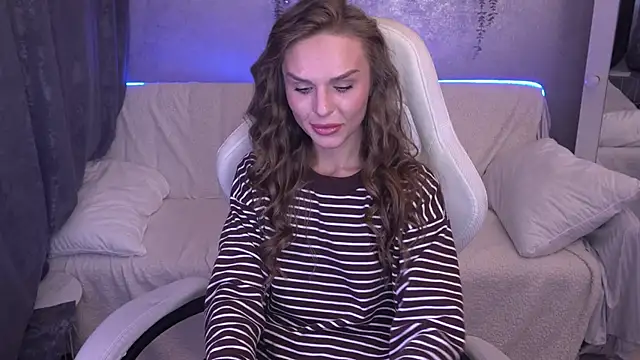 KiraGrayy online show from 3, 11, 2025