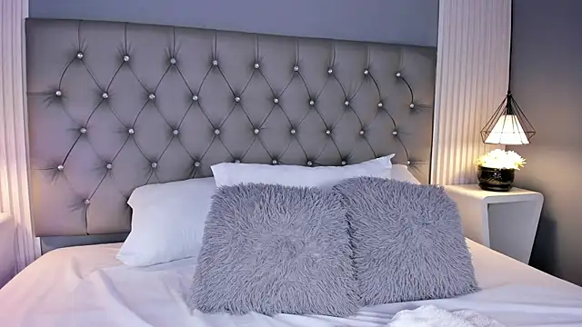 VioletthaRous online show from 6, 3, 2026