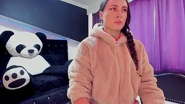 Coral Gibson online show from 21, 7, 2026