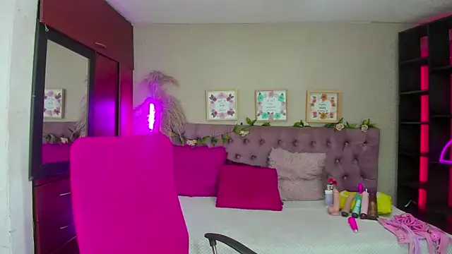 Snapshot of _Pamela_ebony chatting on 28, 11, 2025 Pamela ebony online show from 28, 11, 2025