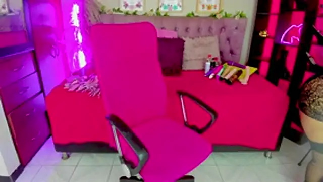  Pamela ebony online show from 3, 6, 2026