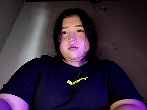 Snapshot of sharyl_24 chatting on 6, 1, 2026 sharyl 24 online show from 6, 1, 2026