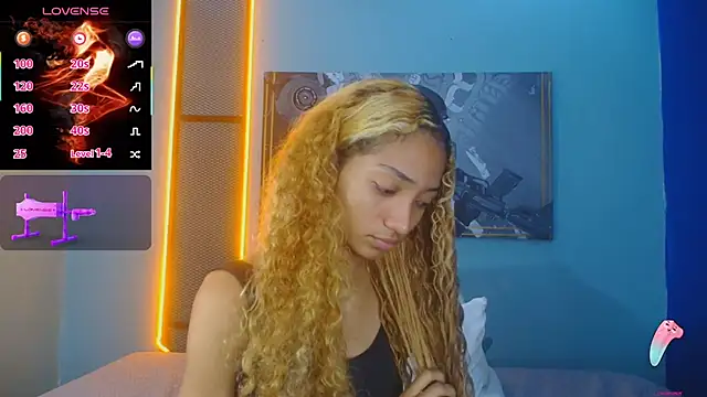 Charlotte Love10 online show from 6, 11, 2025