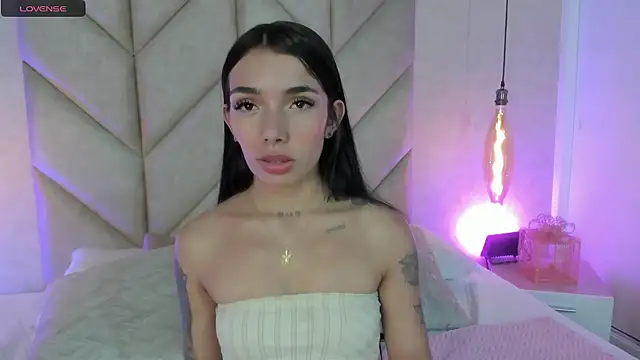 Mollymoon1 online show from 17, 12, 2024