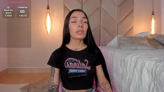 Mollymoon1 online show from 22, 3, 2025