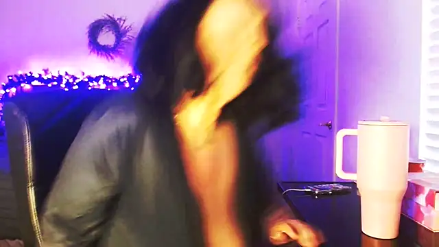 AlyssiaAmoreXO online show from 16, 3, 2026