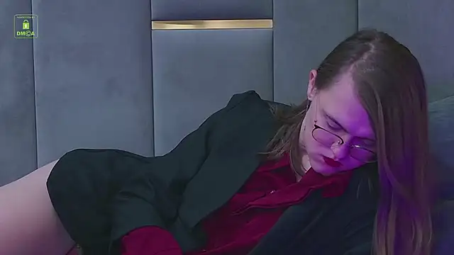 YukoFanee online show from 5, 12, 2024