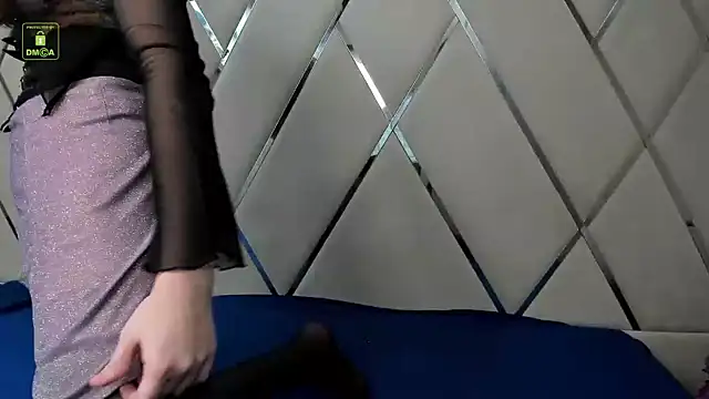 YukoFanee online show from 12, 12, 2024