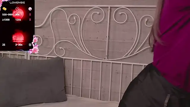 YukoFanee online show from 21, 10, 2025