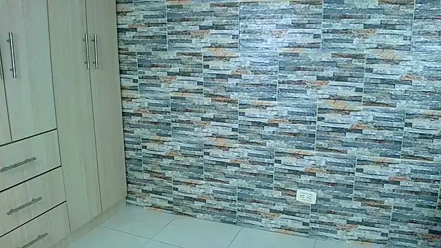 Snapshot of _joy_yva chatting on 10, 2, 2025 joy yva online show from 10, 2, 2025