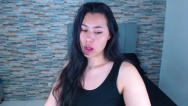 Snapshot of _joy_yva chatting on 6, 10, 2025 joy yva online show from 6, 10, 2025