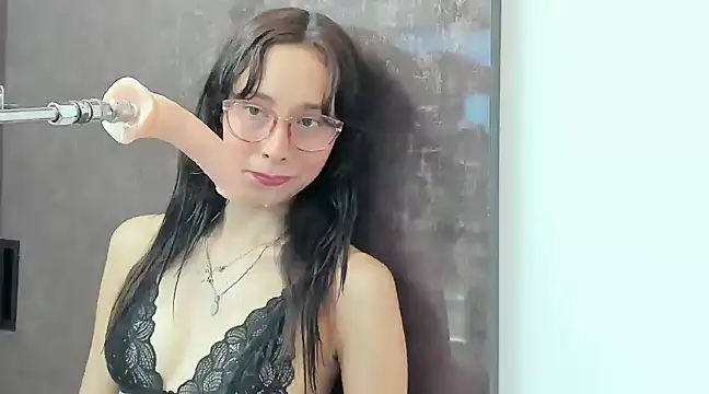 Snapshot of doll_bella_ chatting on 14, 1, 2025 doll bella  online show from 14, 1, 2025