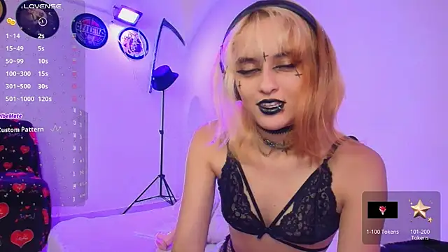 lizeth darks online show from 11, 12, 2024