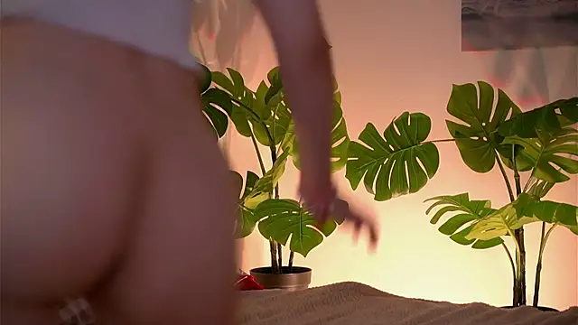 Tonyyxxx online show from 1, 3, 2025