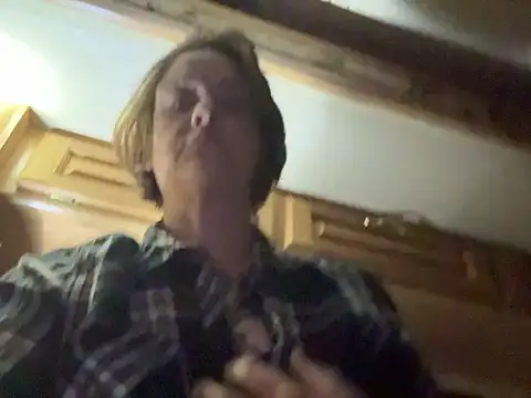 Snapshot of TheANNswer chatting on 13, 5, 2026 TheANNswer online show from 13, 5, 2026