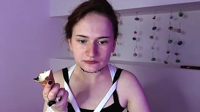 L1ittle kitty  online show from 23, 6, 2026