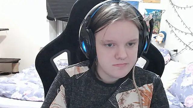 DivaMarisa online show from 16, 3, 2025