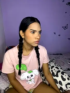 Snapshot of valeriah_7 chatting on 3, 12, 2024 valeriah 7 online show from 3, 12, 2024