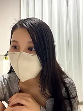 Snapshot of yuki_room chatting on 8, 12, 2024 yuki room online show from 8, 12, 2024