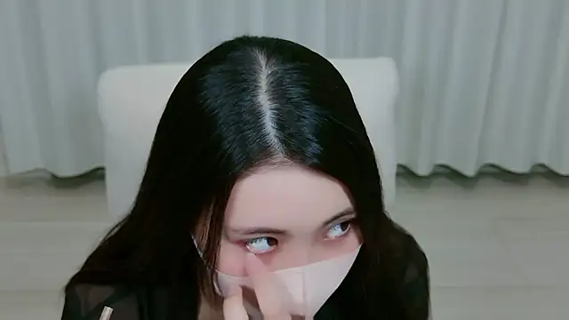 Snapshot of yuki_room chatting on 28, 9, 2025 yuki room online show from 28, 9, 2025