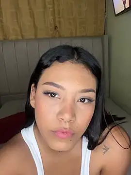 Snapshot of AbbieJons chatting on 17, 12, 2024 AbbieJons online show from 17, 12, 2024