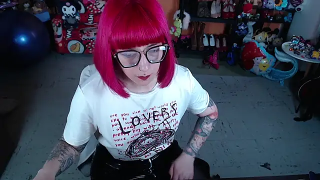 MissMiia2 online show from 26, 11, 2025