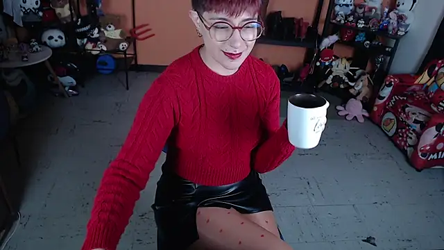 Snapshot of MissMiia2 chatting on 9, 7, 2026 MissMiia2 online show from 9, 7, 2026